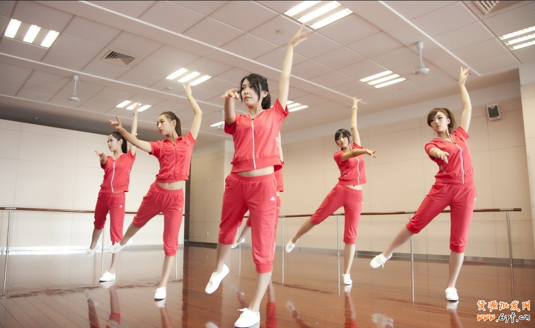 掌握客服技巧 發(fā)起主動決定權(quán)